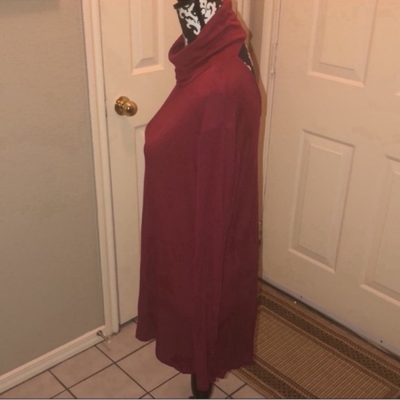 Rust open back turtleneck - Picture 2 of 3